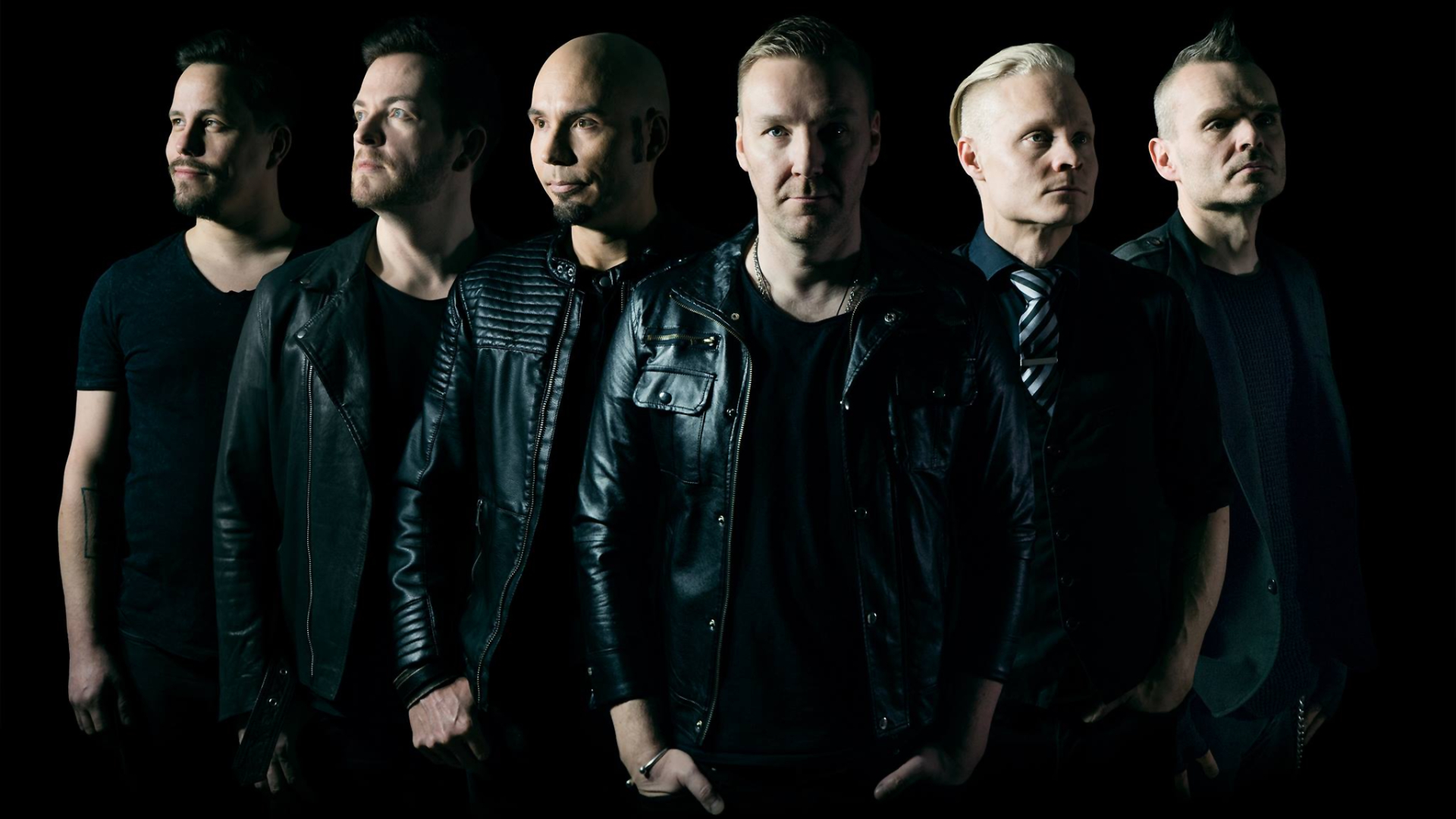 Poets of the Fall esibizione live con logo Old Gods of Asgard